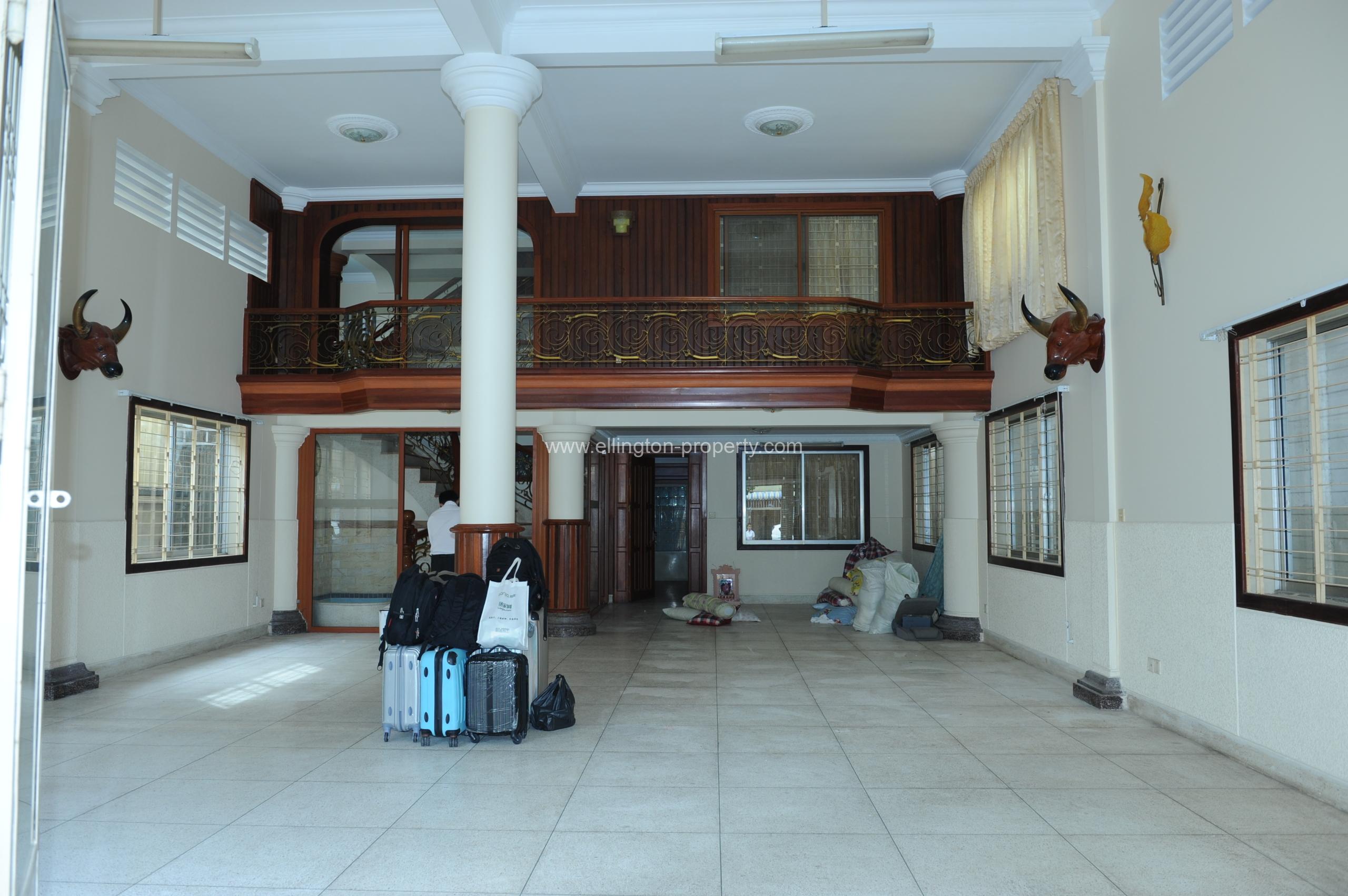 Building For Rent At Bkk3 - Ellington Property