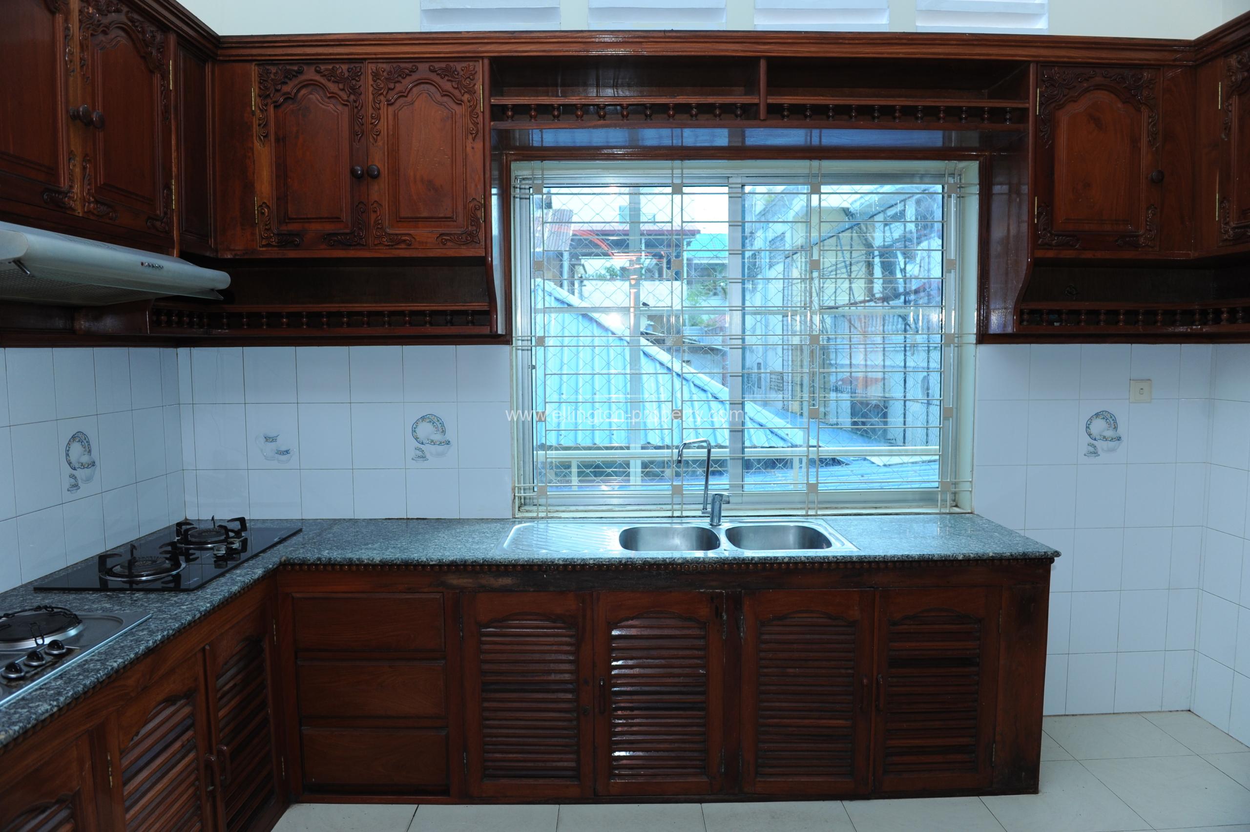 Building For Rent At Bkk3 - Ellington Property