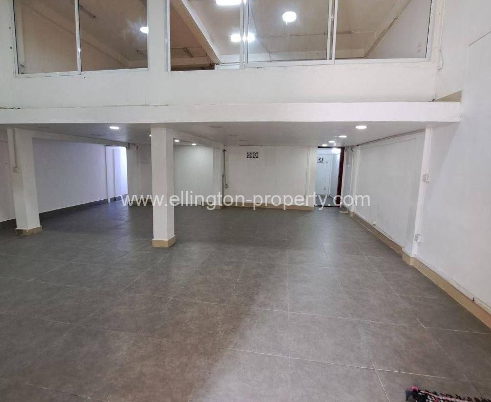 Shop House For Rent At Bkk3 - Ellington Property