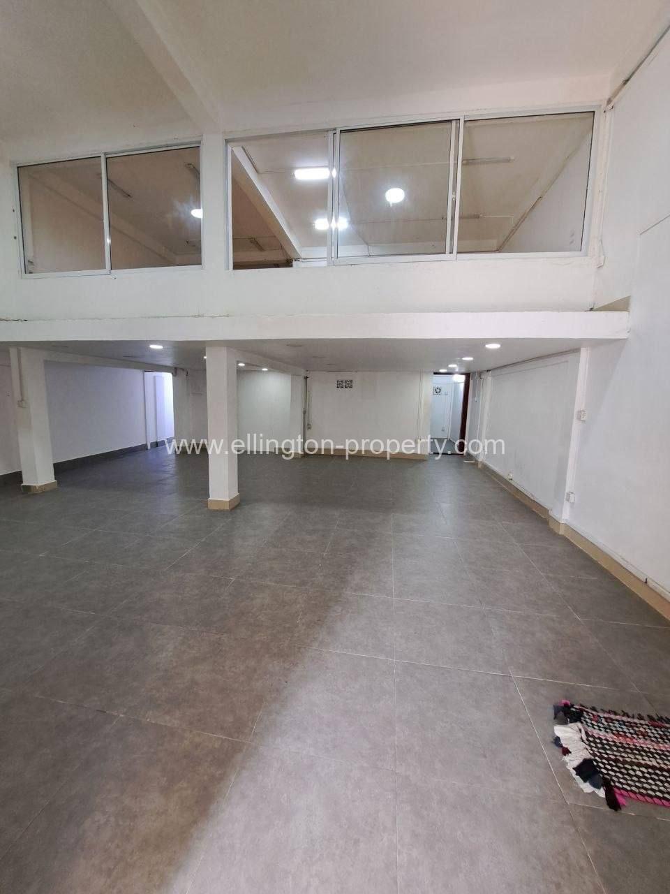 Shop House For Rent At Bkk3 - Ellington Property