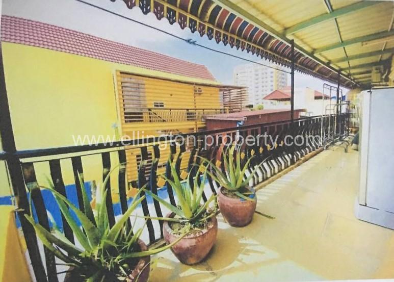 Second Floor House For Rent At Bkk - Ellington Property