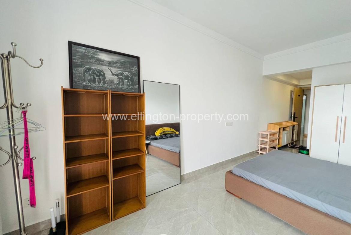 7f Studio Room For Rent Riverside Near Royal Palace, Museum, Night Market - Ellington Property