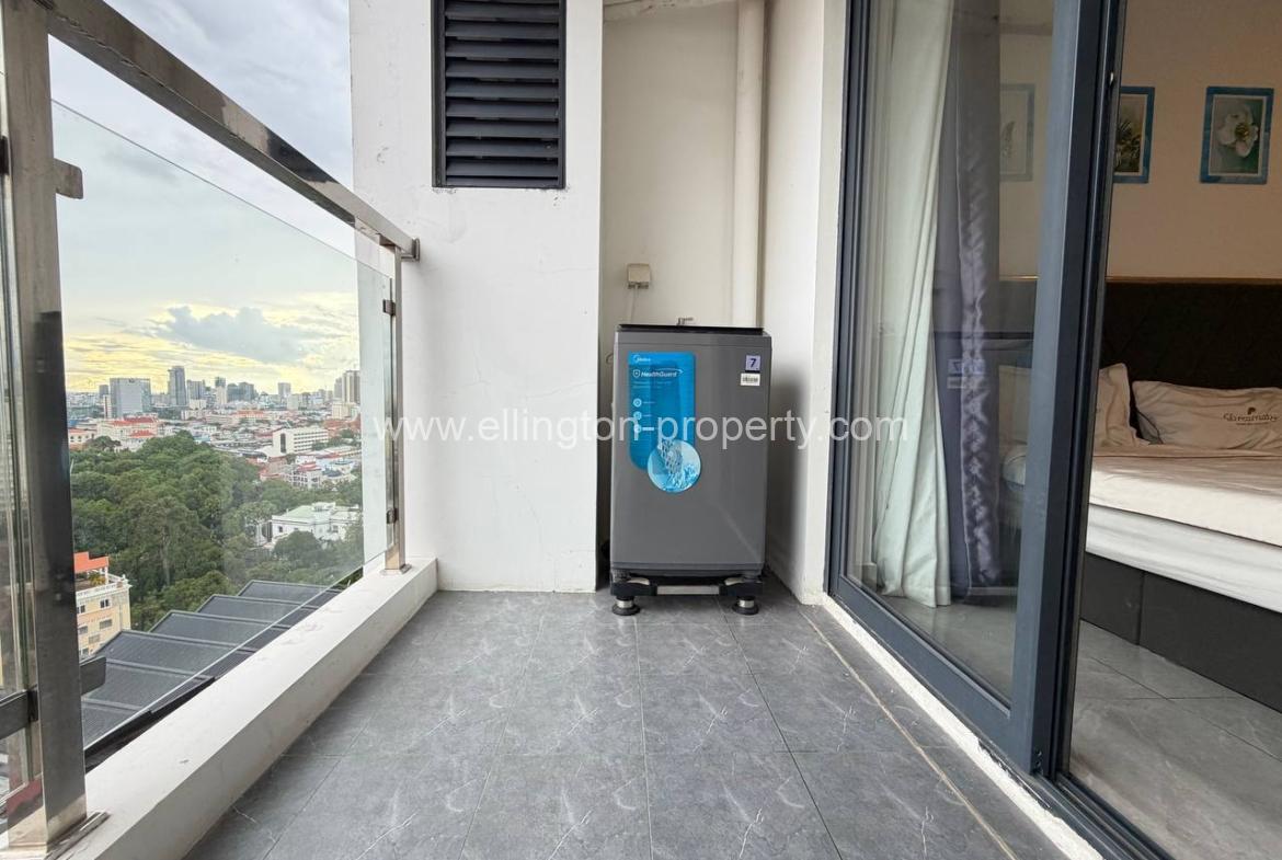 15f Studio Room For Rent Riverside Near Royal Palace, Museum, Night Market - Ellington Property