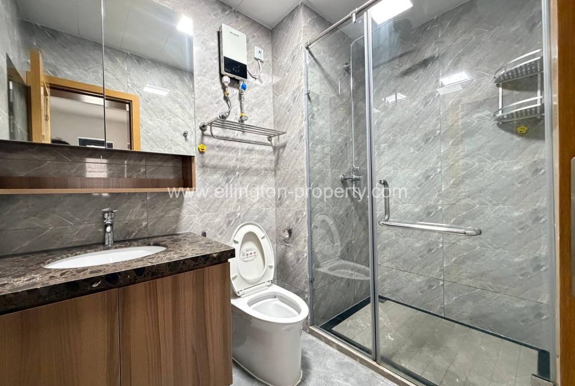 15f Studio Room For Rent Riverside Near Royal Palace, Museum, Night Market - Ellington Property