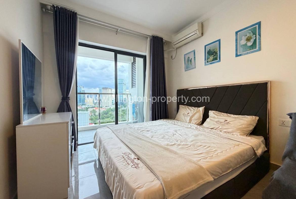 15f Studio Room For Rent Riverside Near Royal Palace, Museum, Night Market - Ellington Property
