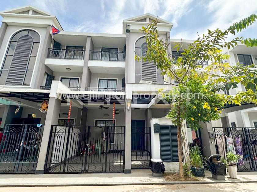 Link House For Rent In Borey Phnom Penh Park Chrouy Changvar - Ellington Property