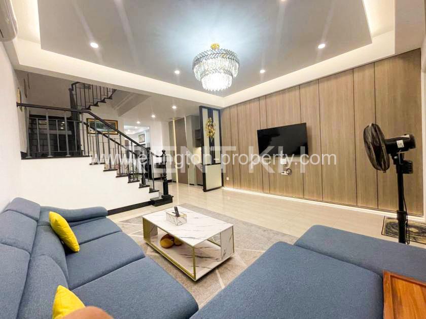 Link House For Rent In Borey Phnom Penh Park Chrouy Changvar - Ellington Property