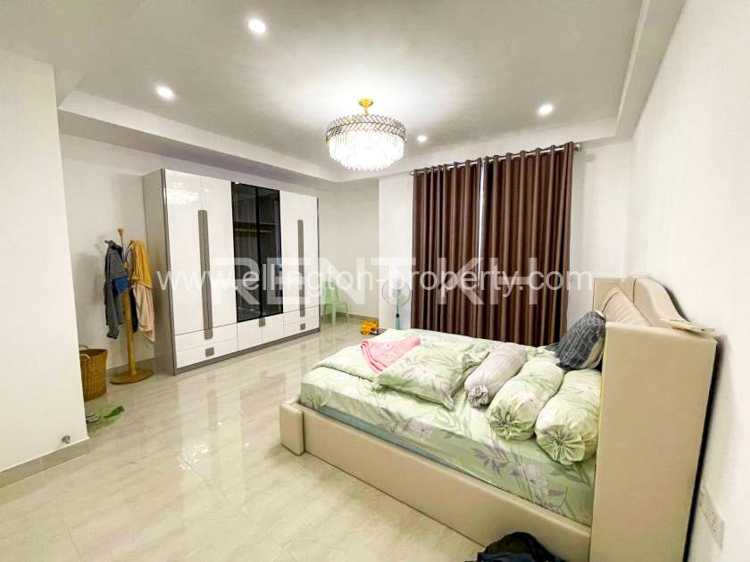 Link House For Rent In Borey Phnom Penh Park Chrouy Changvar - Ellington Property