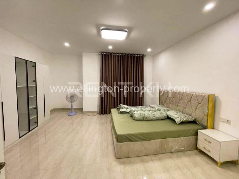 Link House For Rent In Borey Phnom Penh Park Chrouy Changvar - Ellington Property