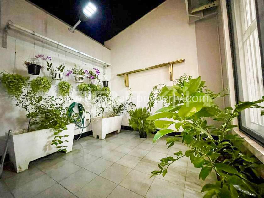 Link House For Rent In Borey Phnom Penh Park Chrouy Changvar - Ellington Property
