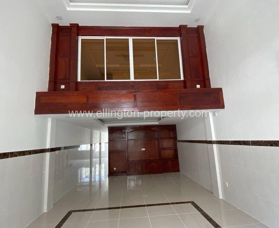 Flat House For Rent At Chbar Ampov - Ellington Property