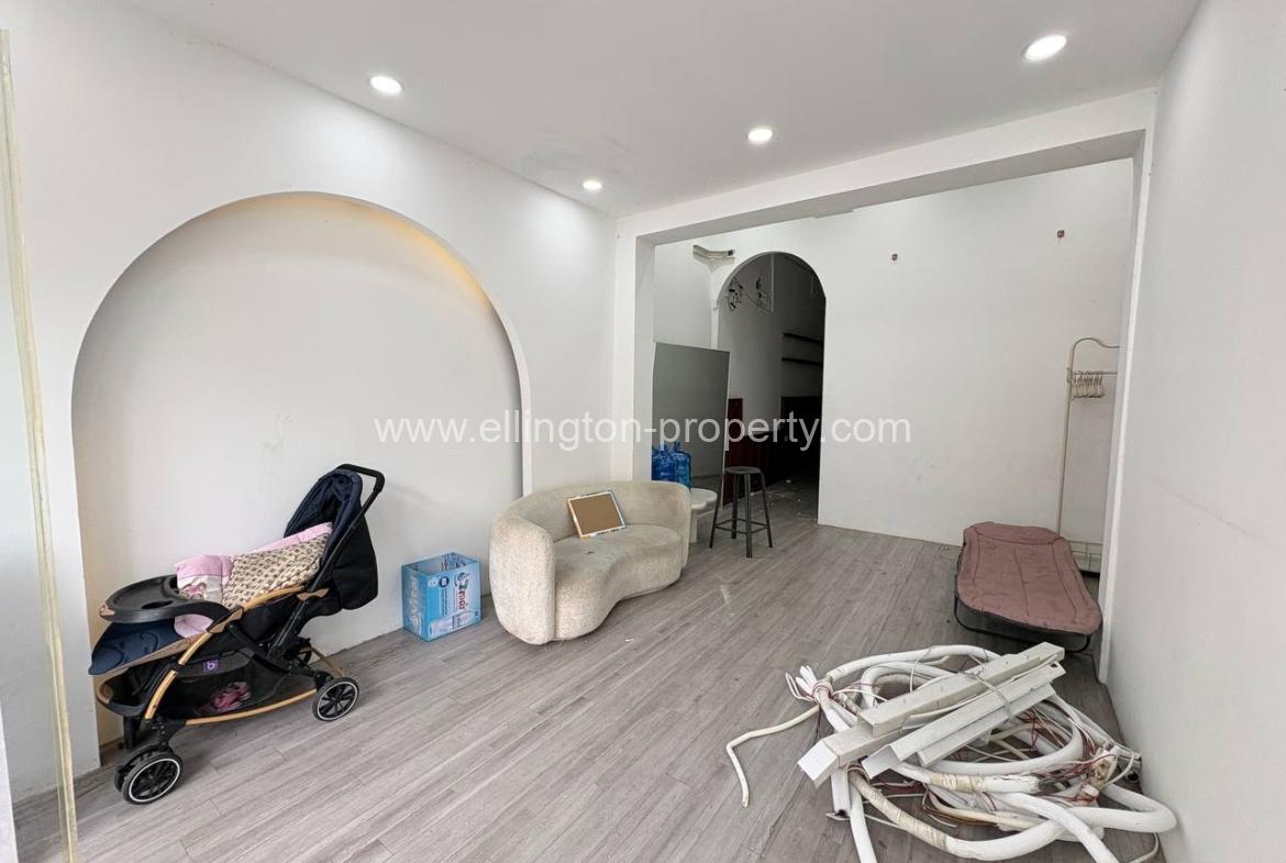 Shophouse For Rent At Tuol Tumpung - Ellington Property