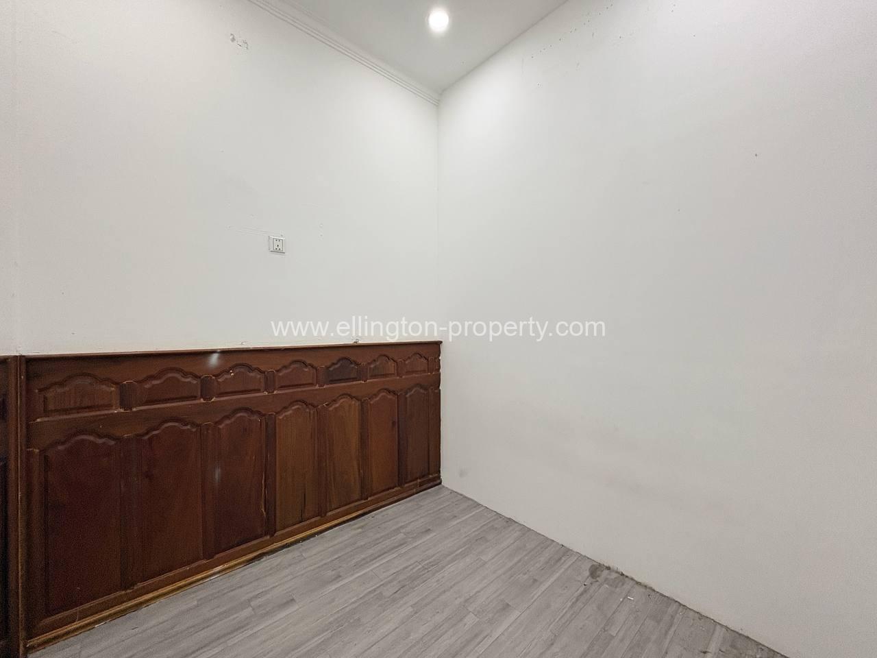 Shophouse For Rent At Tuol Tumpung - Ellington Property