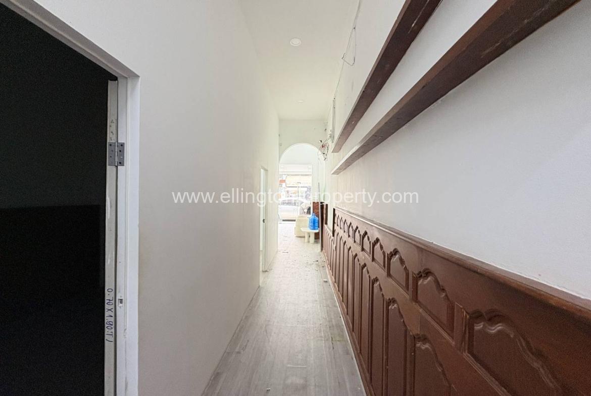 Shophouse For Rent At Tuol Tumpung - Ellington Property