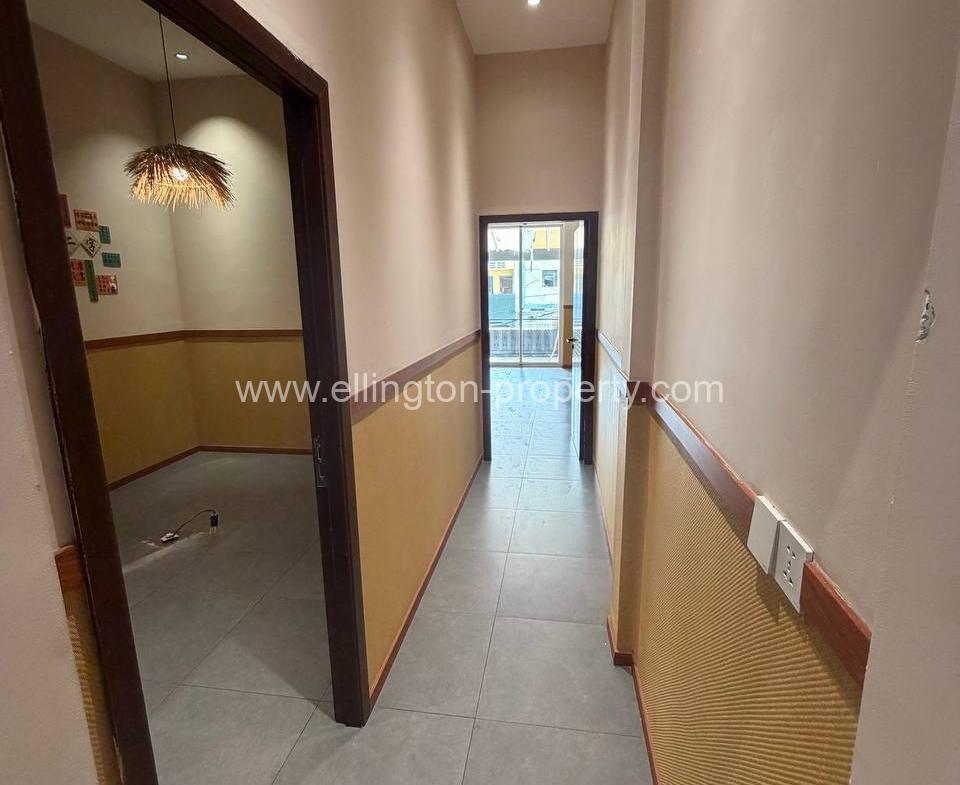 Shop House For Rent In Bkk1 - Ellington Property