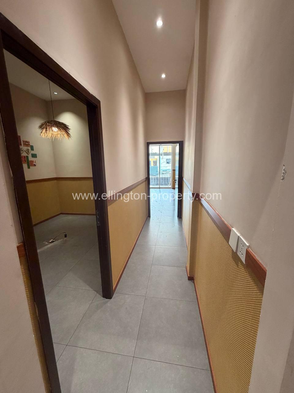 Shop House For Rent In Bkk1 - Ellington Property