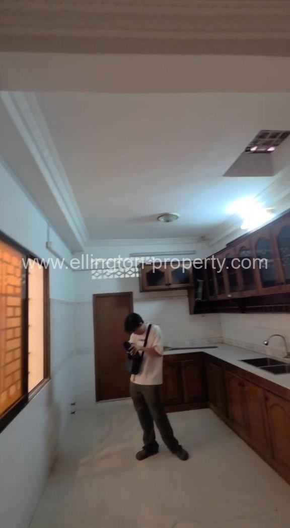 Shophouse For Rent In​ Boeng Keng Kong - Ellington Property