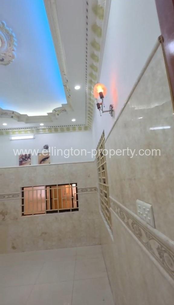 Shophouse For Rent In​ Boeng Keng Kong - Ellington Property