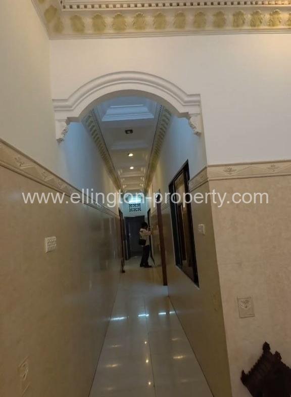 Shophouse For Rent In​ Boeng Keng Kong - Ellington Property