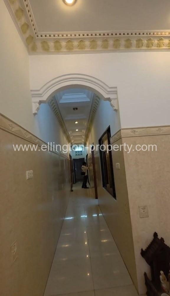 Shophouse For Rent In​ Boeng Keng Kong - Ellington Property