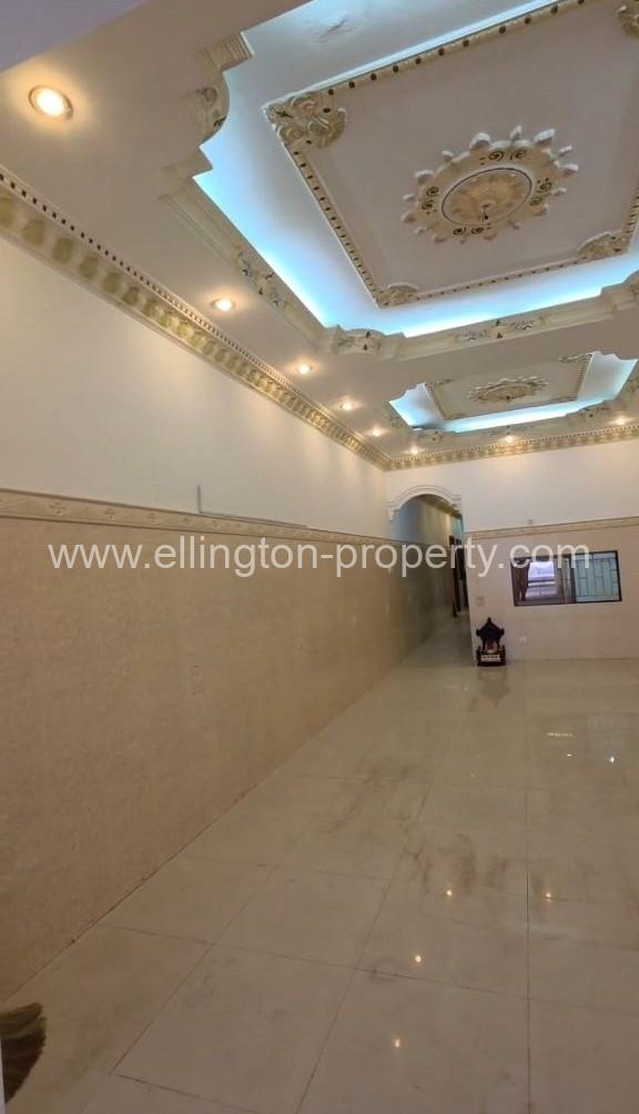 Shophouse For Rent In​ Boeng Keng Kong - Ellington Property
