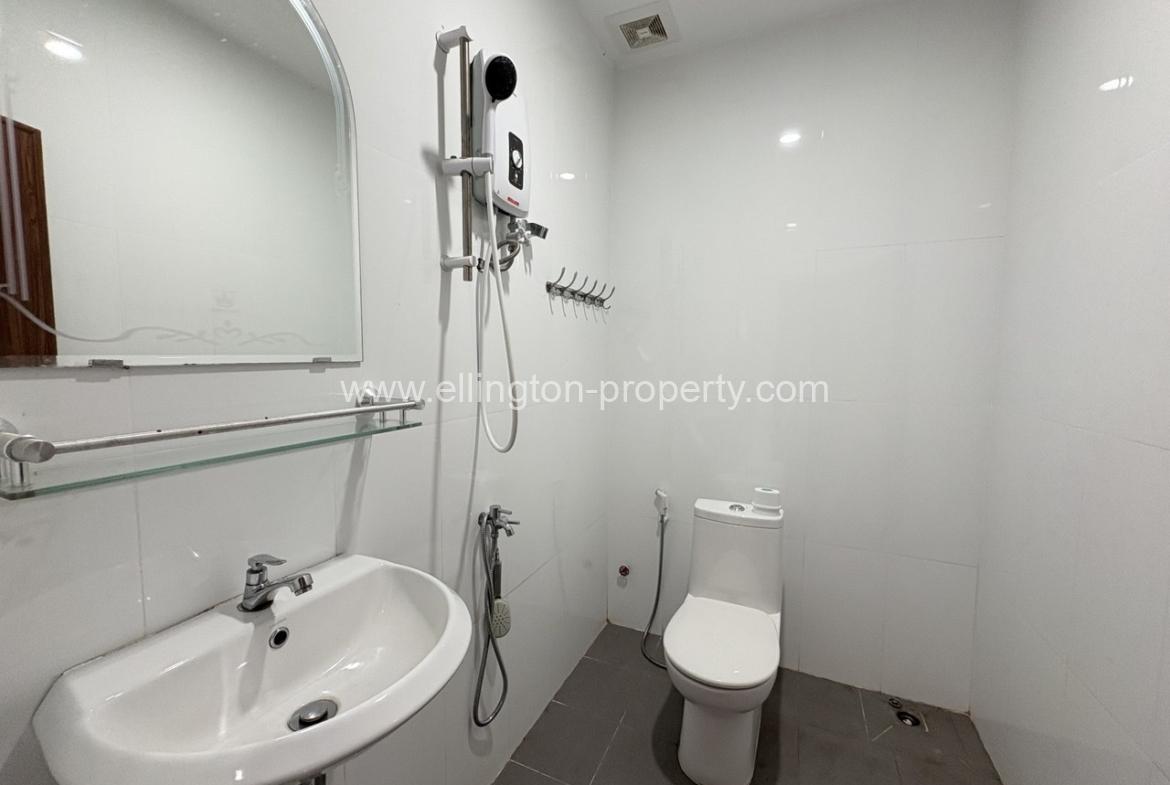 Shophouse For Rent In Toul Tompong - Ellington Property