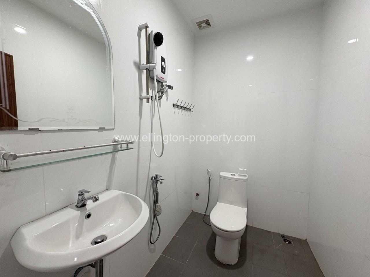 Shophouse For Rent In Toul Tompong - Ellington Property