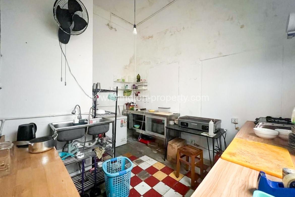 Shophouse (gf) For Rent In Bkk3 Area - Ellington Property