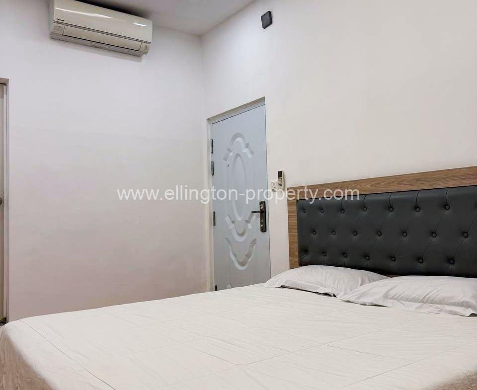 2 Bedrooms For Rent In Daun Penh Area - Ellington Property