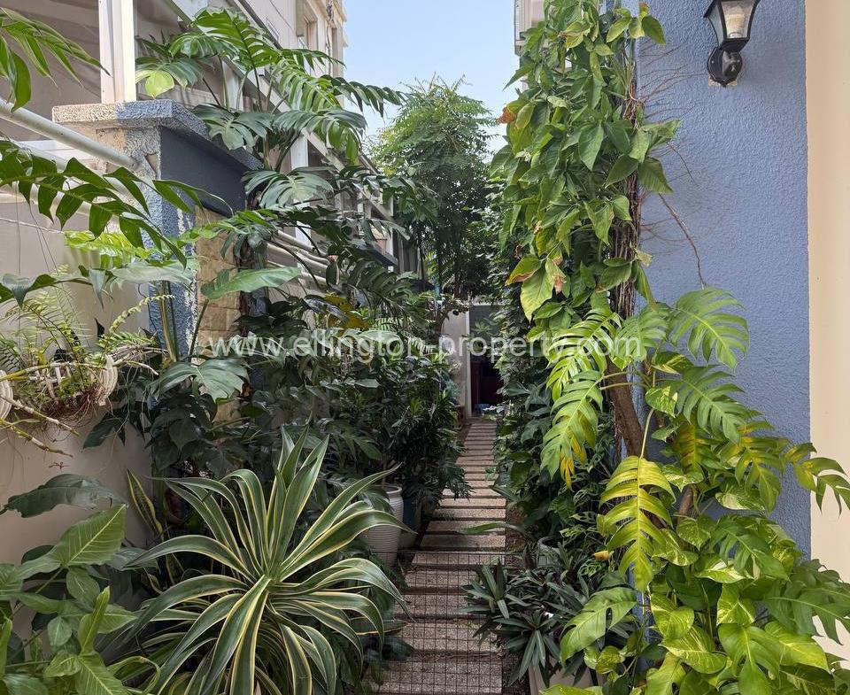 Villa For Rent In Chroy Changvar - Ellington Property