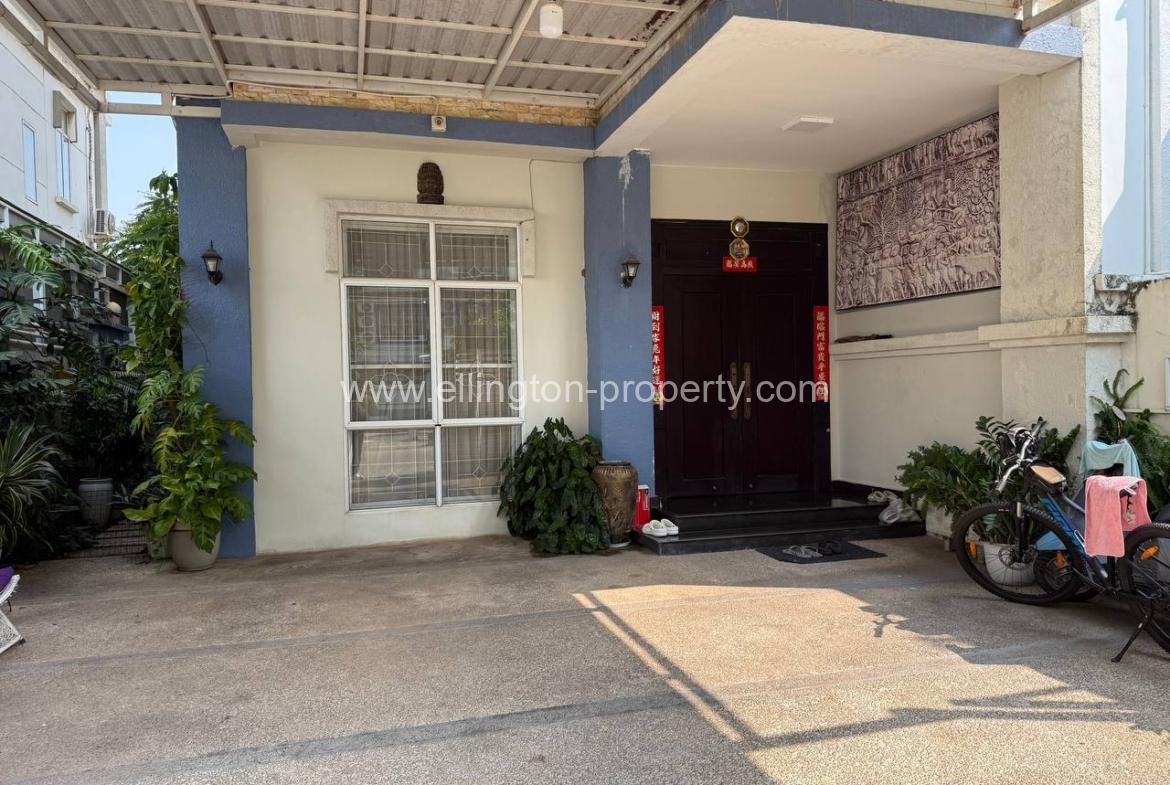 Villa For Rent In Chroy Changvar - Ellington Property