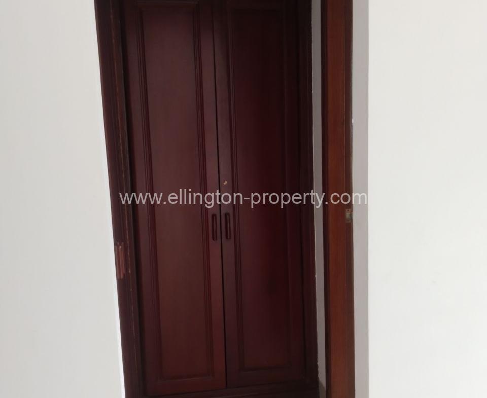 Villa For Rent In Chroy Changvar - Ellington Property
