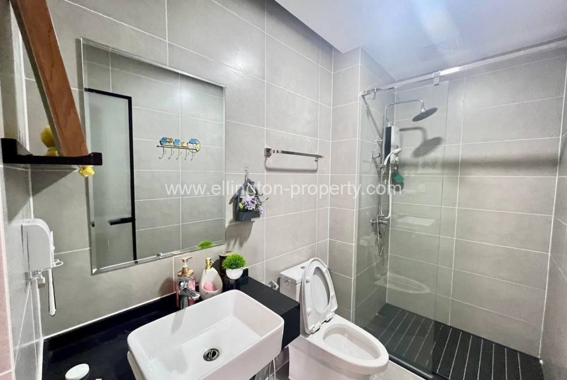 La Villa In Borey Phnom Penh Park 6a - Ellington Property