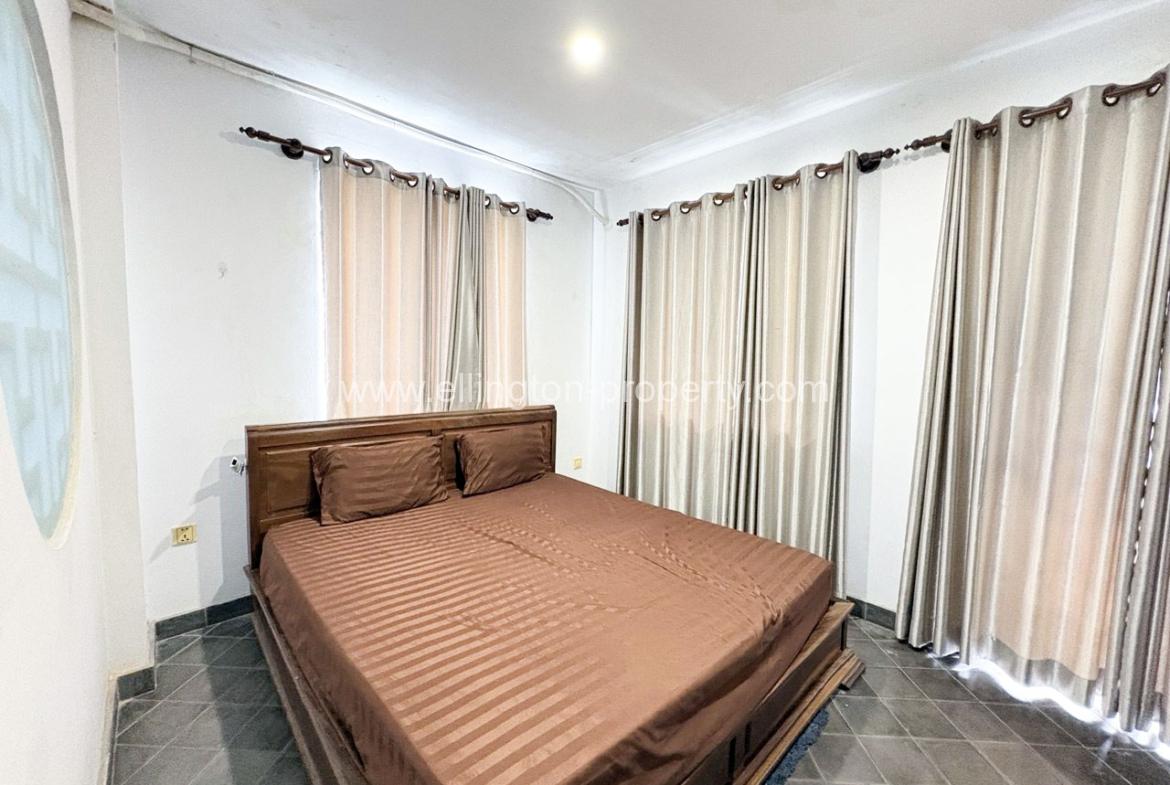 🏠 2 Bedroom Renovated House For Rent In Daun Penh Area - Ellington Property