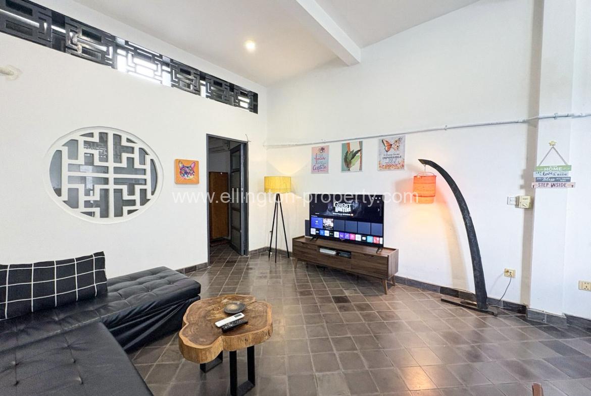 🏠 2 Bedroom Renovated House For Rent In Daun Penh Area - Ellington Property