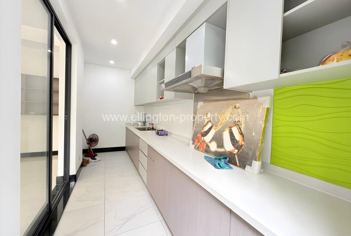 Modern Villa For Rent In Chroy Changvar - Ellington Property