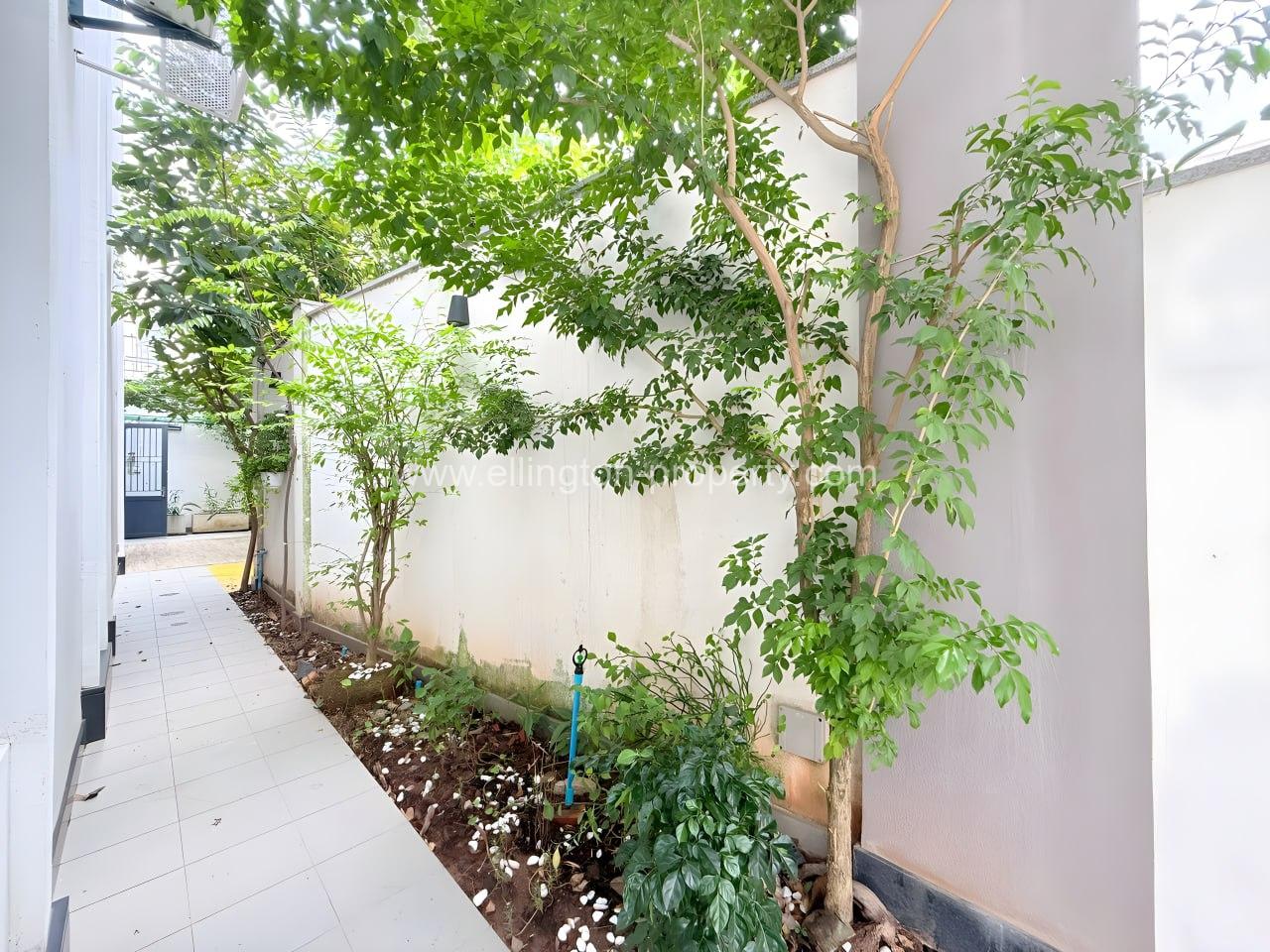 Modern Villa For Rent In Chroy Changvar - Ellington Property